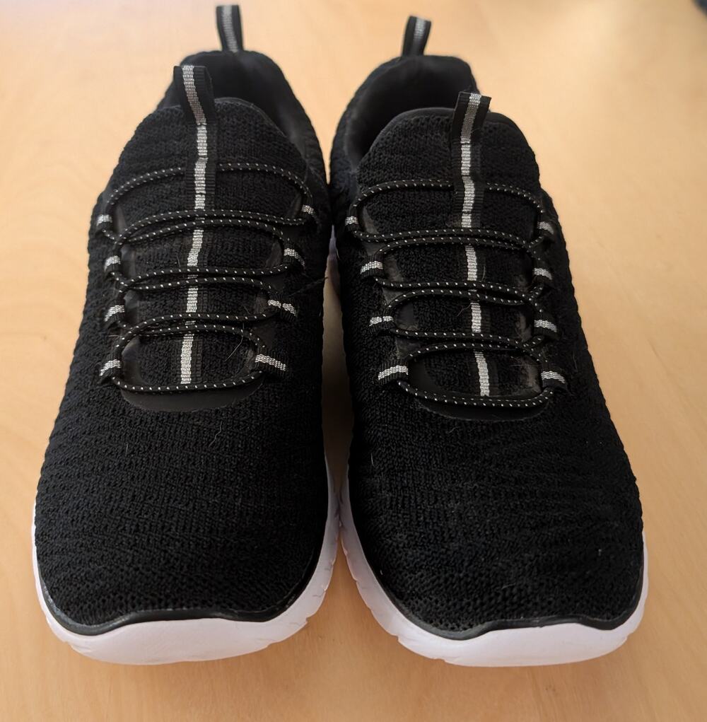 📚Women's 7.5W Athletic Works Shoes
